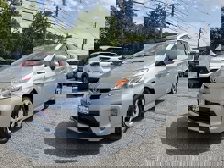 Used 2015 Toyota Prius Three image 1