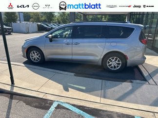 Used 2020 Chrysler Voyager Lxi image 1