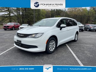 Used 2022 Chrysler Voyager LX image 1