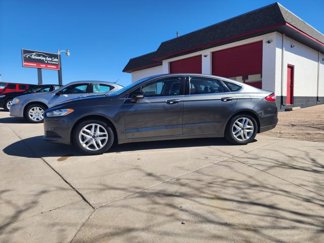 Used 2016 Ford Fusion SE image 1