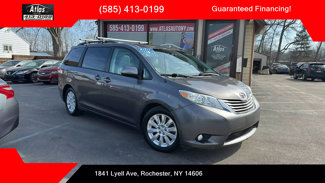 Used 2012 Toyota Sienna XLE image 1