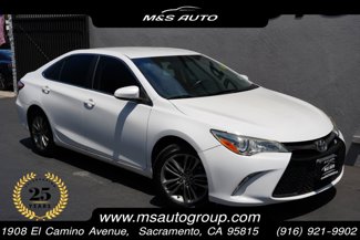 Used 2012 Toyota Camry LE image 1