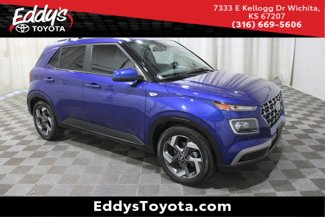 Used 2021 Hyundai Venue SEL w/ Premium Package image 1