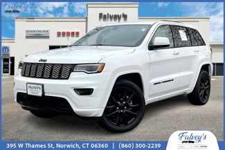Certified 2022 Jeep Grand Cherokee Laredo X image 1