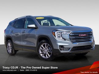 Used 2023 GMC Terrain SLT image 1