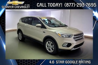Used 2017 Ford Escape SE image 1