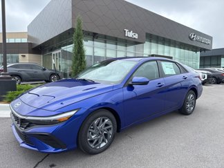 New 2025 Hyundai Elantra Blue image 1