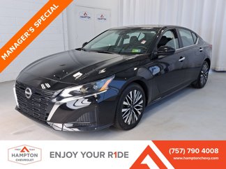 Used 2023 Nissan Altima 2.5 SV image 1
