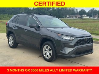 Used 2020 Toyota RAV4 LE image 1