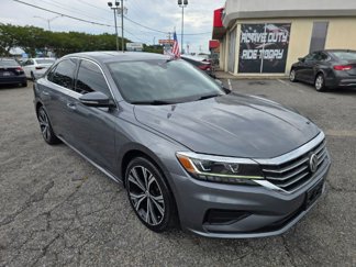 Used 2021 Volkswagen Passat 2.0T SE image 1