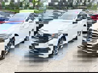 Used 2022 Volkswagen Jetta SE image 1