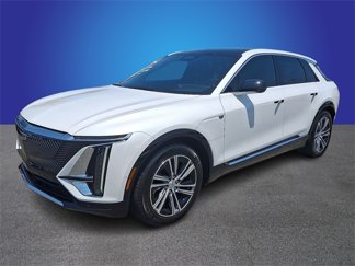 Used 2024 Cadillac Lyriq Luxury w/ LPO, Floor Liner Package image 1