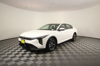 New 2025 Kia K4 LXS image 1