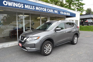 Used 2018 Nissan Rogue SV image 1