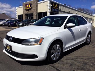 Used 2014 Volkswagen Jetta SE image 1
