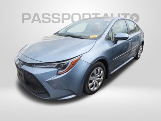 Used 2021 Toyota Corolla LE image 1