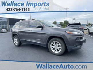 Used 2017 Jeep Cherokee Latitude w/ Comfort/Convenience Group image 1