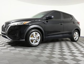 Used 2022 Nissan Kicks S image 1