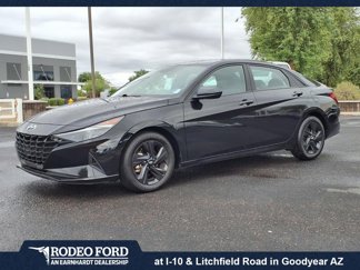 Used 2023 Hyundai Elantra SEL image 1