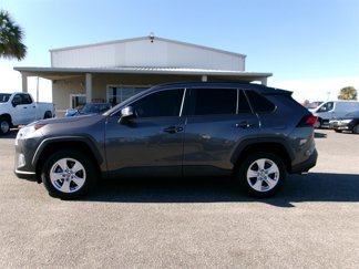 Used 2021 Toyota RAV4 XLE image 1
