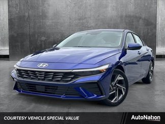 New 2025 Hyundai Elantra SEL image 1