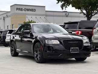 Used 2023 Chrysler 300 Touring w/ Sport Appearance Package image 1