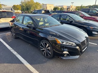 Used 2022 Nissan Altima 2.5 SR w/ Midnight Edition Package image 1