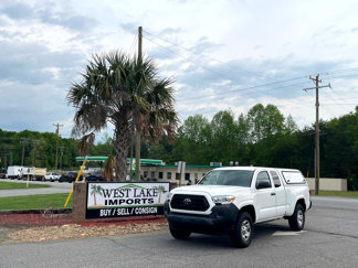 Used 2020 Toyota Tacoma SR image 1