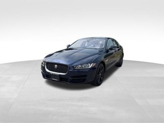 Used 2018 Jaguar XE Premium image 1