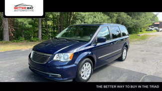 Used 2013 Chrysler Town & Country Touring image 1