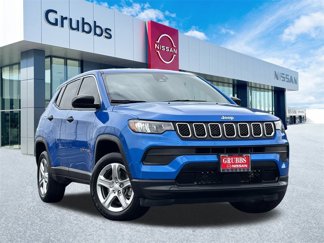 Used 2023 Jeep Compass Sport image 1