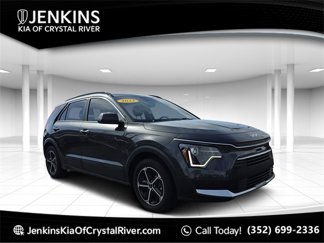 Used 2023 Kia Niro LX image 1