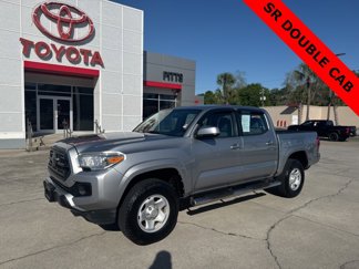 Used 2018 Toyota Tacoma SR image 1