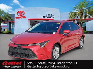 Used 2021 Toyota Corolla LE image 1