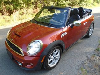 Used 2011 MINI Cooper S image 1