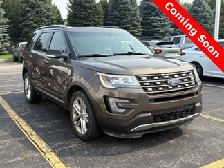 Used 2016 Ford Explorer XLT w/ Equipment Group 202A image 1