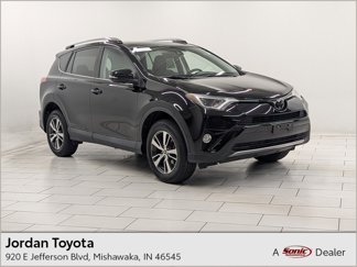Used 2017 Toyota RAV4 XLE image 1