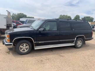 Used 1994 Chevrolet Suburban 2WD image 1