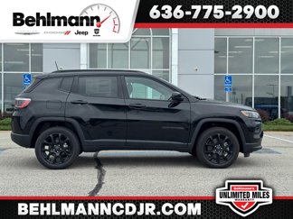New 2025 Jeep Compass Latitude image 1