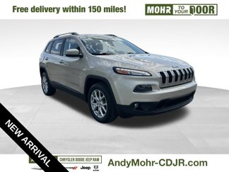 Used 2014 Jeep Cherokee Latitude w/ Comfort/Convenience Group image 1