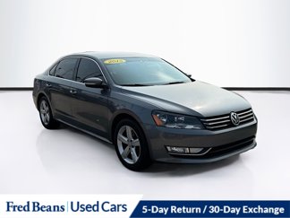 Used 2015 Volkswagen Passat 1.8T Limited Edition image 1