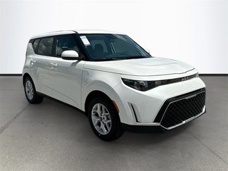 New 2025 Kia Soul LX image 1