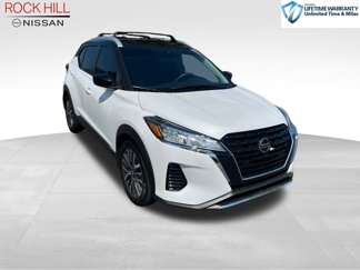 Used 2021 Nissan Kicks SV image 1