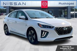 Used 2020 Hyundai Ioniq Limited image 1