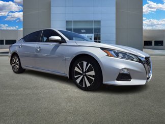 Certified 2022 Nissan Altima 2.5 SV image 1