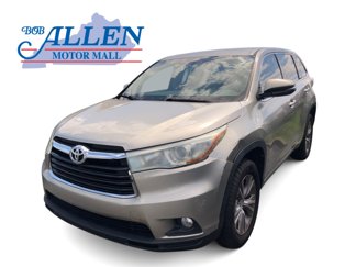 Used 2015 Toyota Highlander LE image 1