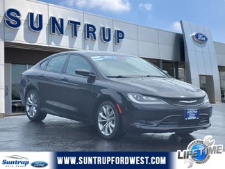 Used 2015 Chrysler 200 S w/ Comfort Group image 1