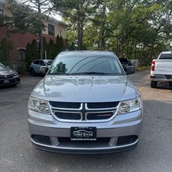 Used 2020 Dodge Journey SE w/ SE Popular Equipment Group image 1