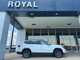 Used 2022 Volkswagen Atlas SE image 1