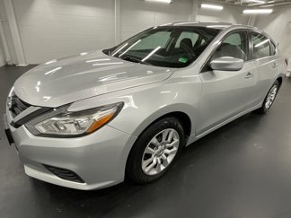 Used 2018 Nissan Altima 2.5 S image 1